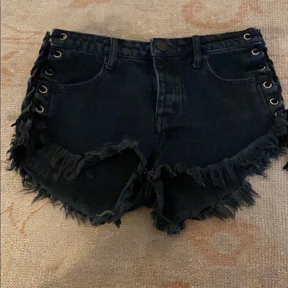 One Teaspoon Brandos black side ties shorts 26 alix earle - Picture 2 of 5